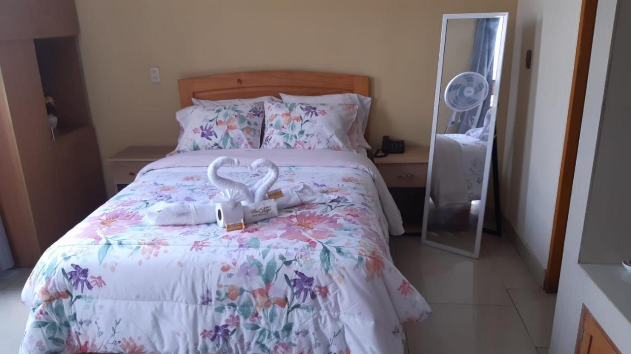 Hotel Ejecutivo San Diego Trujillo Bagian luar foto
