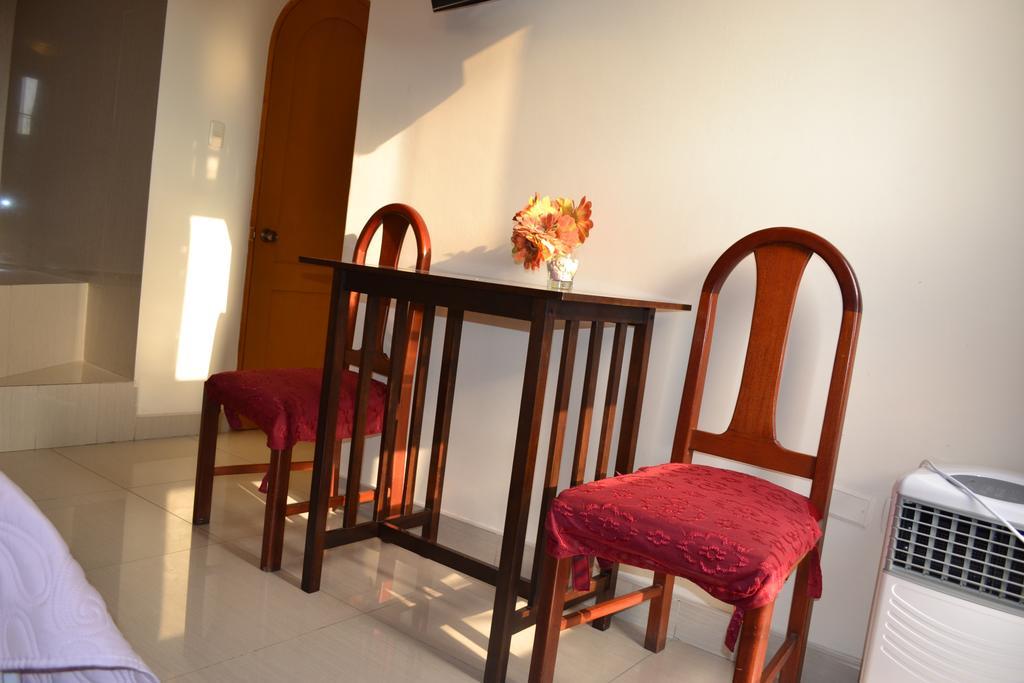Hotel Ejecutivo San Diego Trujillo Bagian luar foto