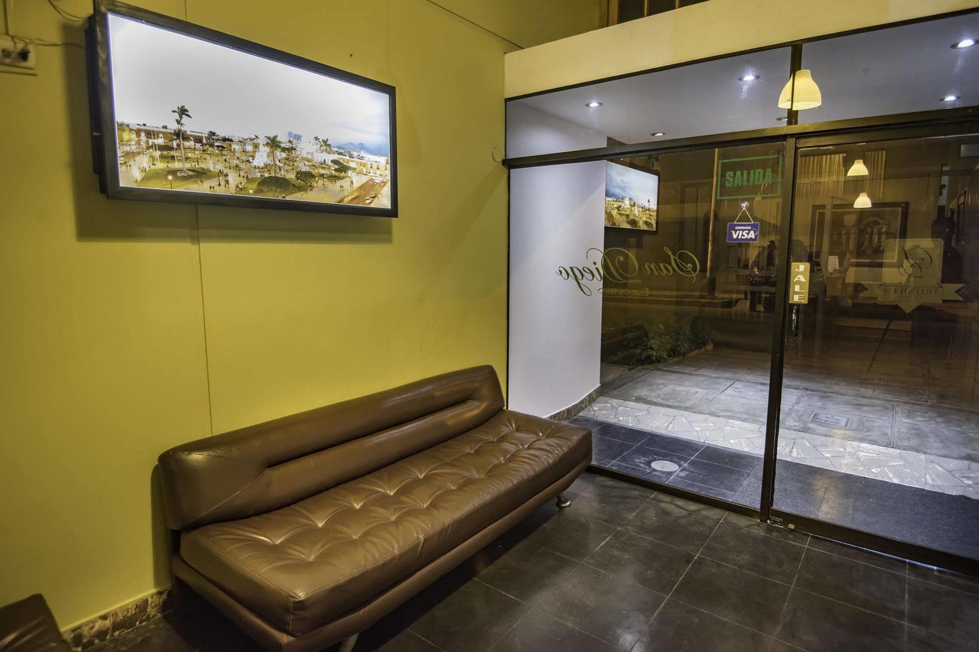 Hotel Ejecutivo San Diego Trujillo Bagian luar foto