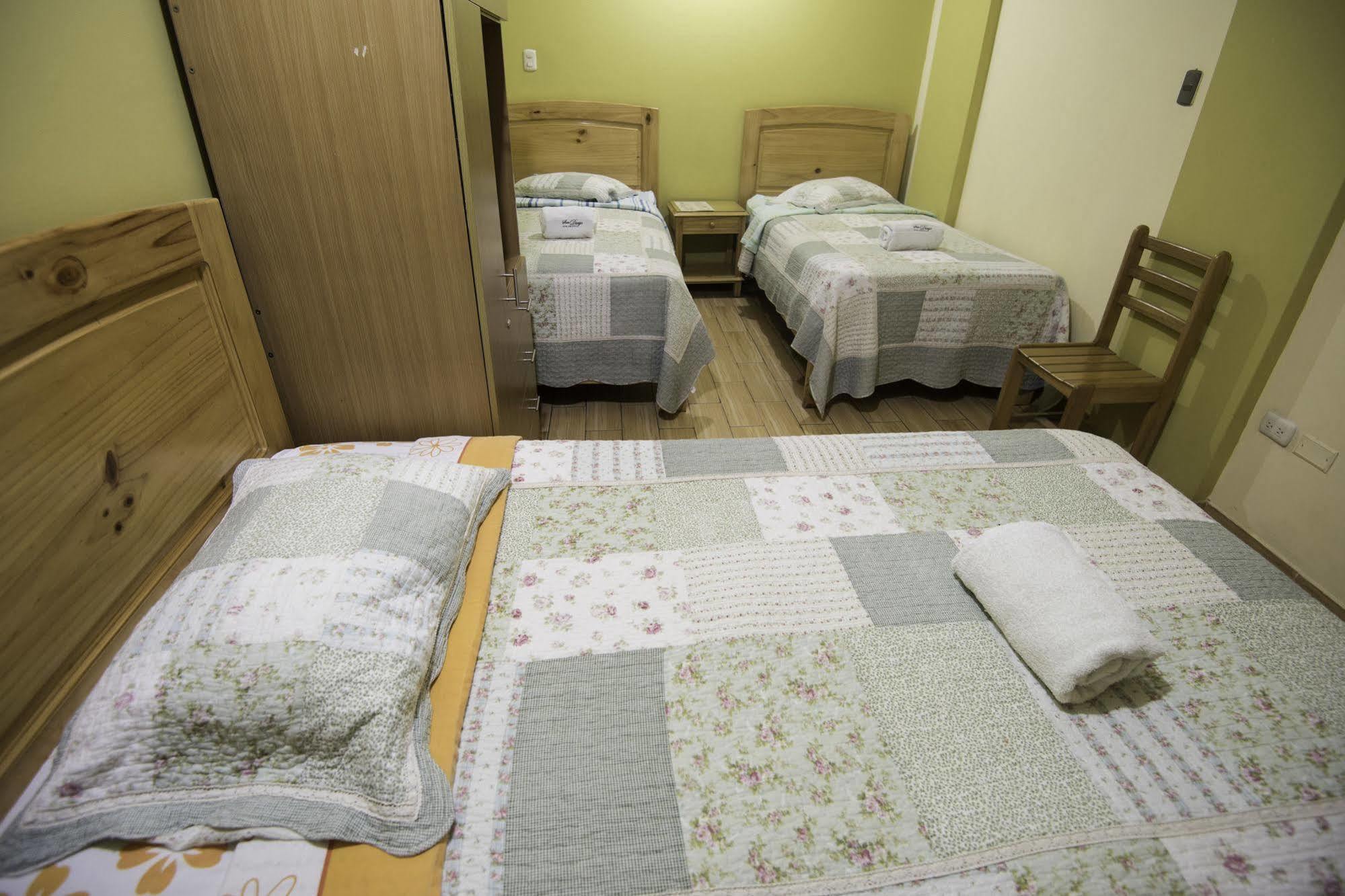 Hotel Ejecutivo San Diego Trujillo Bagian luar foto